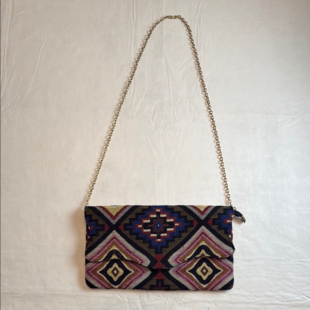3AM Forever Multicolor Geometric Clutch Detachable Chain Strap Zip Snap